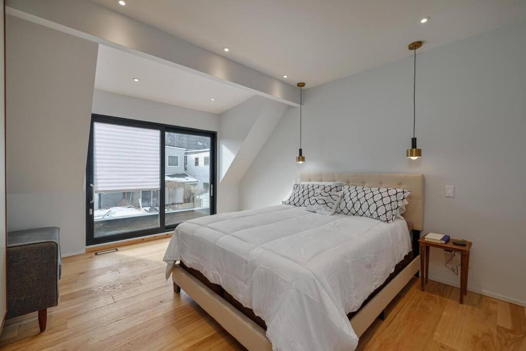 New Modern 1400 Sq Ft Coach House Near Everything Toronto Ngoại thất bức ảnh