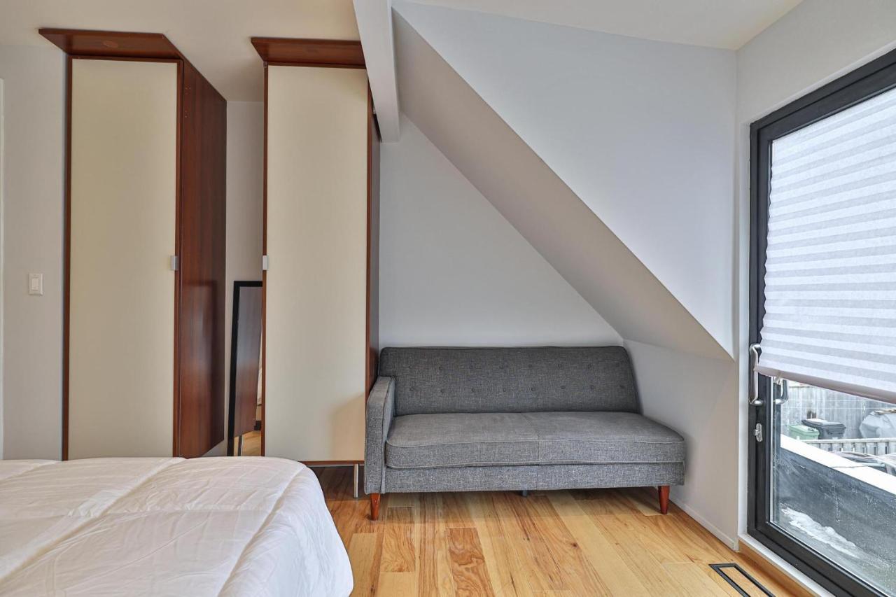 New Modern 1400 Sq Ft Coach House Near Everything Toronto Ngoại thất bức ảnh