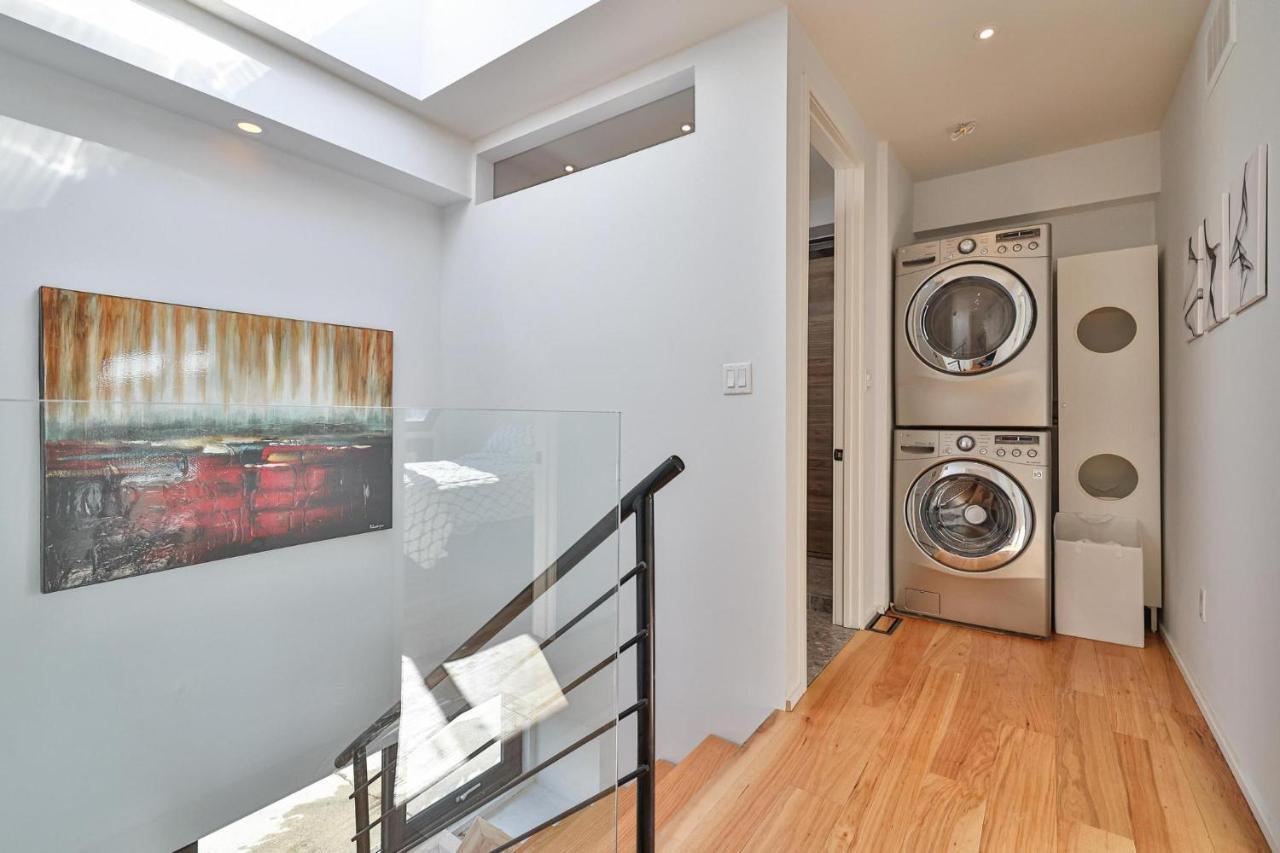 New Modern 1400 Sq Ft Coach House Near Everything Toronto Ngoại thất bức ảnh