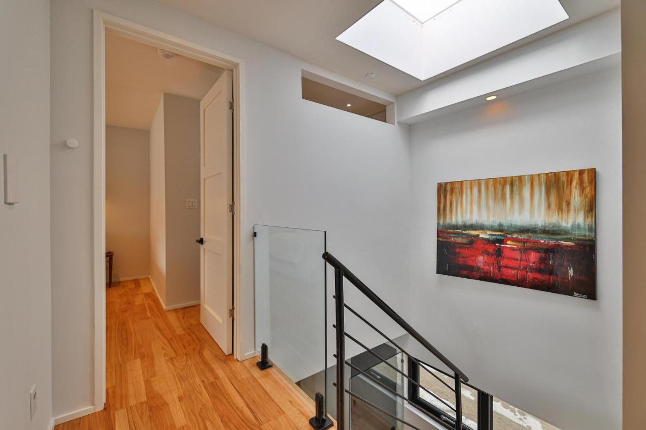 New Modern 1400 Sq Ft Coach House Near Everything Toronto Ngoại thất bức ảnh