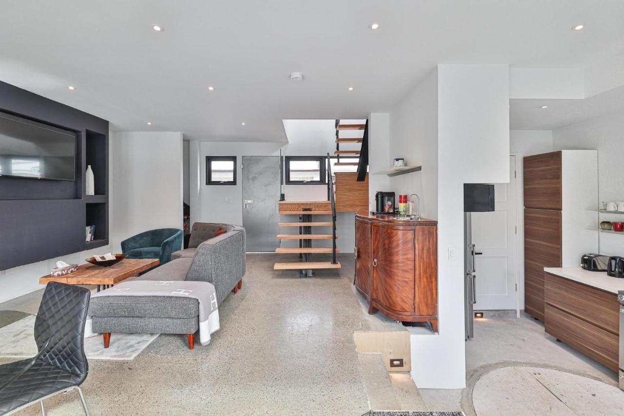 New Modern 1400 Sq Ft Coach House Near Everything Toronto Ngoại thất bức ảnh
