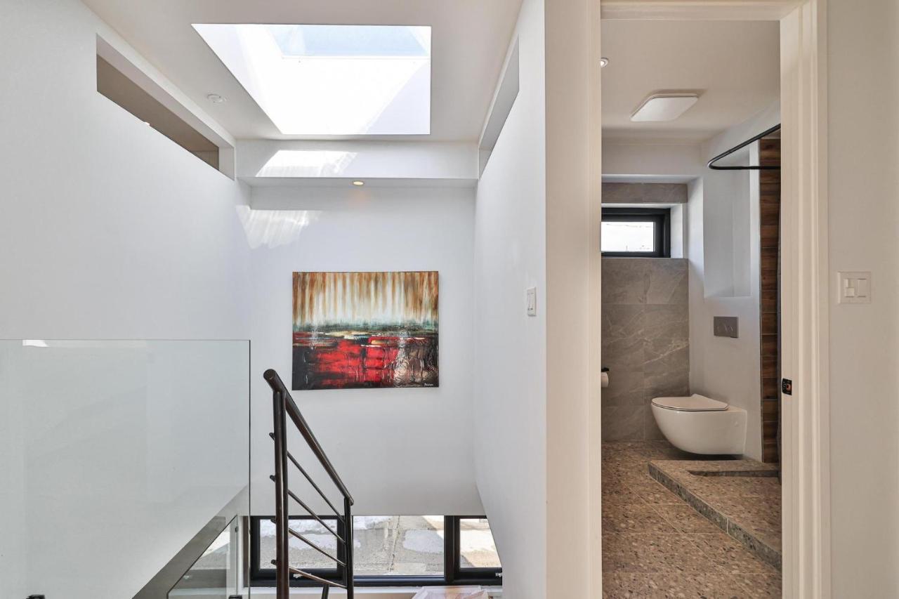 New Modern 1400 Sq Ft Coach House Near Everything Toronto Ngoại thất bức ảnh