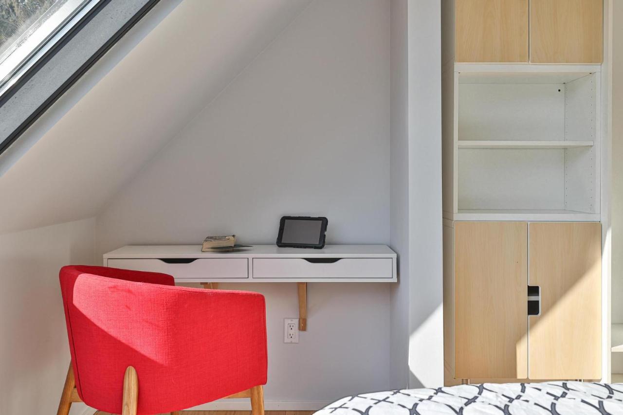 New Modern 1400 Sq Ft Coach House Near Everything Toronto Ngoại thất bức ảnh